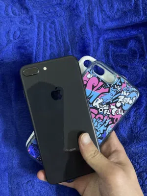 Apple iPhone 8 Plus 64 GB in Zarqa