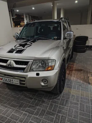 للبيع أو البدل متشبيشي باجيرو اسبورت باب وأحد