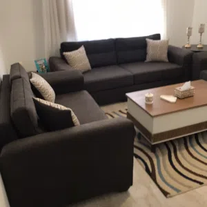 طقم كنب 7 مقاعد للبيع بحالة الوكالة