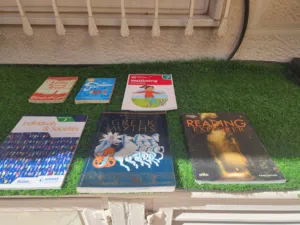 كتب نظام ib صف سابع  حالتهم ممتازة