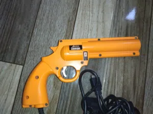 مسدس امريكاني للبيع 3DO  لم يستخدم من قبل لعشاق ال3DO  American Laser Games GameGun 3DO