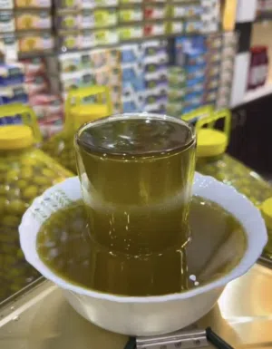 للبيع زيت زيتون