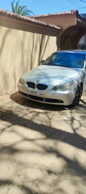 حاجب للبيع 2005