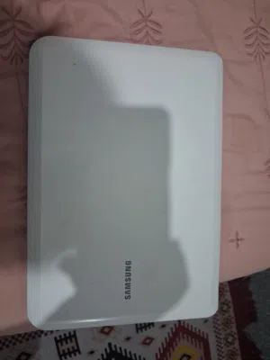 لابتوب سامونج مستعمل بس كويس كتير قوي مافيو اشي ناقص