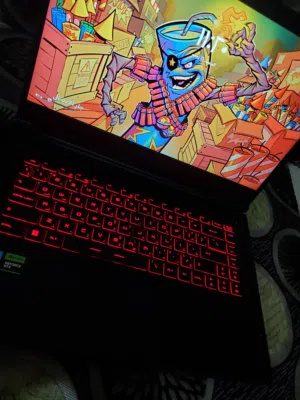 لابتوب جيمنج MSI RTX2050 مع ملحقات وعدة كاملة نظيفف