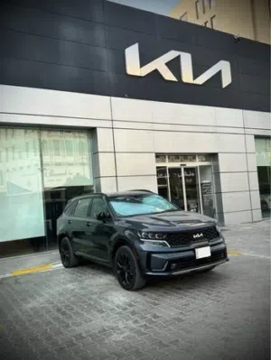 كيا سورنتو 2023 4x prestige كفالة عامة كلين