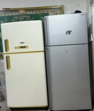 للبيع ثلاجات شغالين احسن مايكون نضاف وباردين حط سعرك عجبني شيل