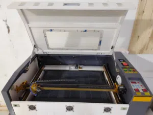 ماكينة Laser Cutter