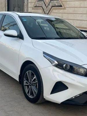 Used Kia Cerato in Muthanna