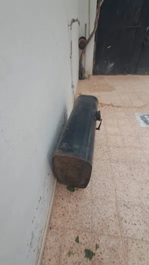 تنك نافطه حديد مقاسات موجوده فى الصور