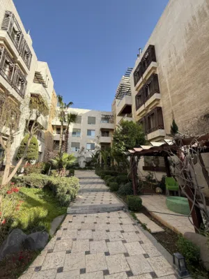 250 m2 4 Bedrooms Apartments for Rent in Amman Al Rabiah