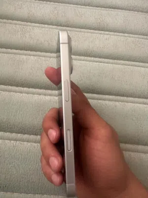 Apple iPhone 16 128 GB in Amman