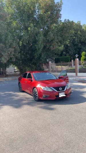 نيسان التيما Nissan Altima 2017+ لوحة برقم جيد + سيارة موفرة للوقود