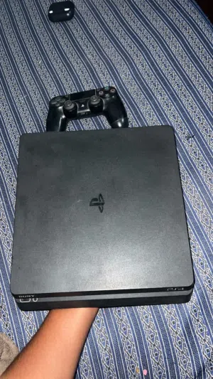 جهاز ps4 سليم
