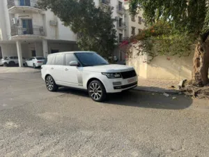Used Land Rover Range Rover in Northern Governorate