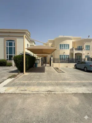 فيلا للايجار في الموالح الجنوبية / Villa for rent in Al Mawaleh south