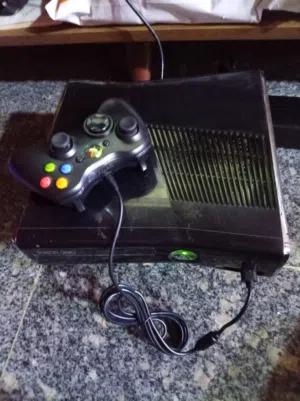 اكس بوكس 360 سلم نضيف جوستك و150 لعبه