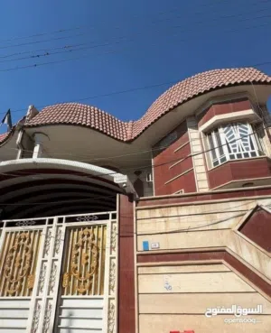 200 m2 5 Bedrooms Townhouse for Sale in Basra Saie