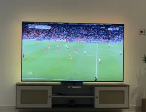 فرصة شاشة tcl -75 بوصة mini led - مع اضاءة تفاعلية ودقة عالية شي فخم