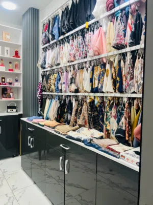 ديكور حجاب وحقائب