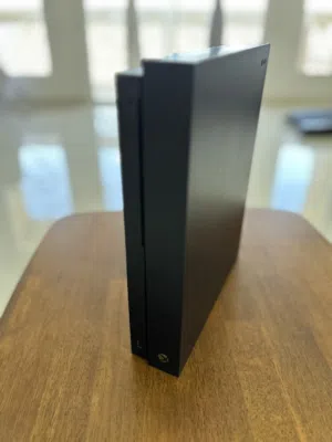 XBOX ONE X 1TB
