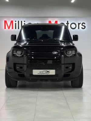 لاند روفر ديفندر خليجي تحت الضمان في قمة النظافة 2022 Land Rover Defender X-Dynamic