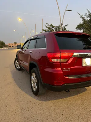 jeep خليجي مكفول للبيع