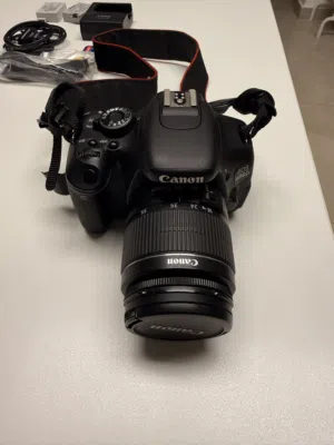 Canon 600D DSLR Kit + Box + 18-55 Lens + 2 Batteries + Bag – Excellent