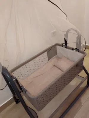 سرير اطفال هزاز