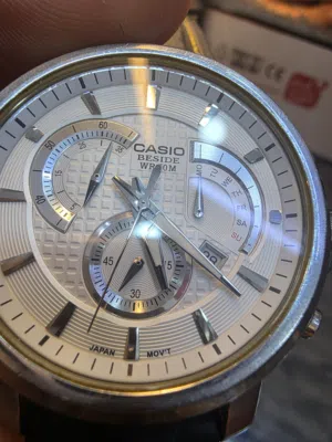Casio . Analog Quartz . Silver . New0