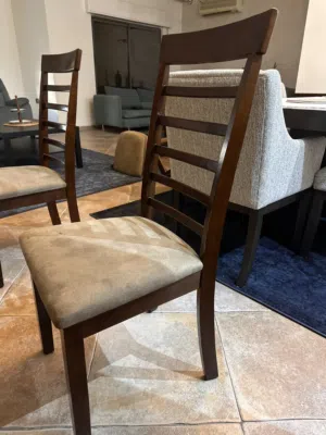 Chair dining room 4 Good condition Brand the grove American chair
