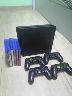 بلستيشن 4 بحاله جيده