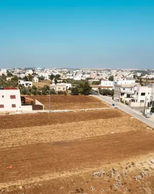 ارض مميزة في الروضة سكن ج