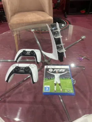بديتين سوني مع قاعدا شاحن للاجحزا ومع فيفا25 2 Wireless Controller and fifa25