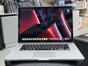 لابتوب ابل ماك بوك برو 2015 معالج i7
