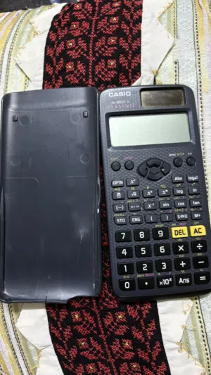 الة حاسبة ذكية (كاسيو) اصلية