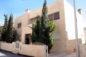 فيلا للبيع في ضاحية الرشيد بالقرب من جامعة الاميرة سمية - 14493
