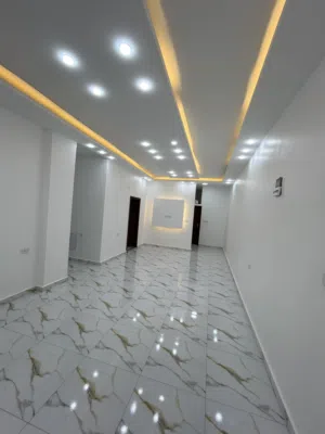 100 m2 2 Bedrooms Apartments for Rent in Zarqa Al Thawrah Al Arabia Al Kubrah