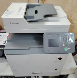 طابعه لي البيع مستعمله مع توصيل Canon imageRUNNER C1335iF مع الحبار قابل