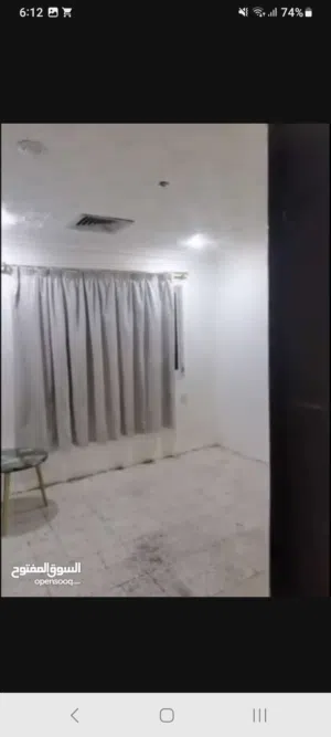 Big room with bathroom and sharing kitchen for rent on hawally
