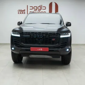 Used Toyota Land Cruiser in Muscat