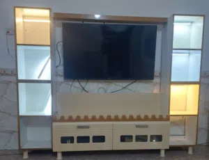 ميز بلازمة تفصال نضيف للبيع