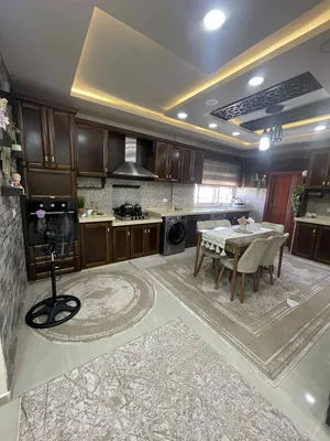 4 Bedrooms . 3 Bathrooms . 200 m21