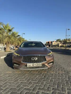 للبيع انفنتي Q30 1.6 T