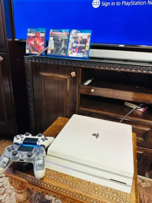 Playstation 4 Pro  بلاستيشن 4 برو