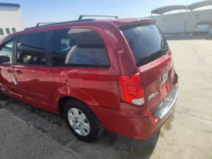 Used Dodge Caravan in Tripoli
