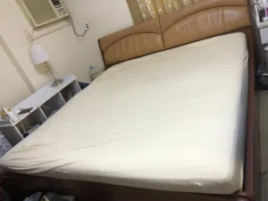bed  with tabel