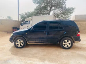 New Mercedes Benz M-Class in Bani Walid