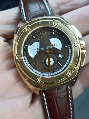 ساعة سانت اونور سويسرية حجم كبير