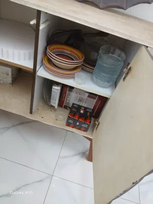 خزانة غرفة معيشةللبيع